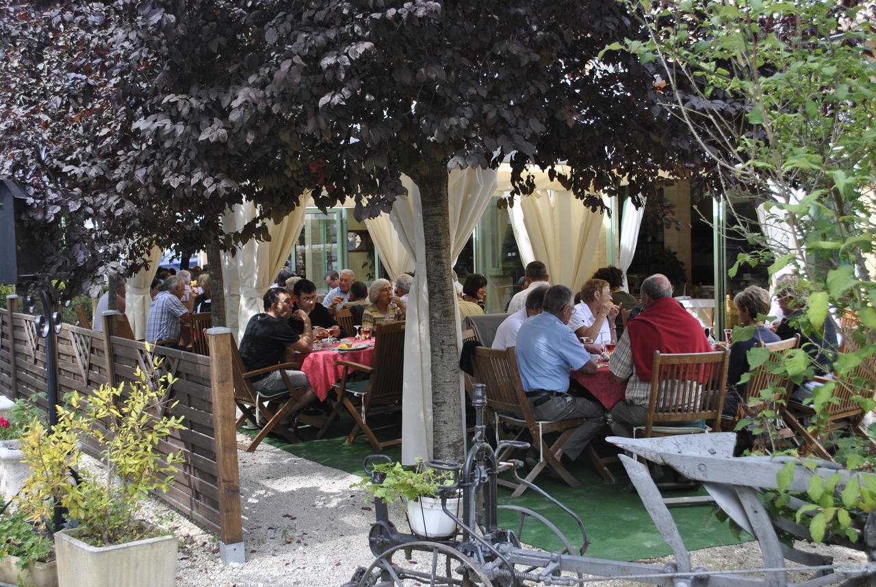 Hotel Auberge De La Nauze Sagelat Exteriér fotografie